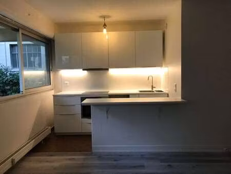 location appartement t1 à paris 11e (75011) : à louer t1 / 27m² paris 11e