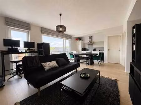 jambes centre : appartement 1 chambre avec terrasse