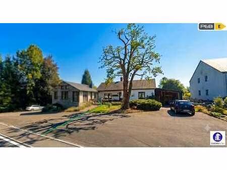 belle maison 4 chambres avec grand jardin