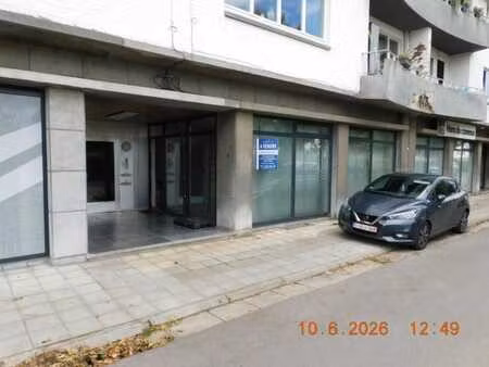 presles place belle-vue numéro 2 bte 19