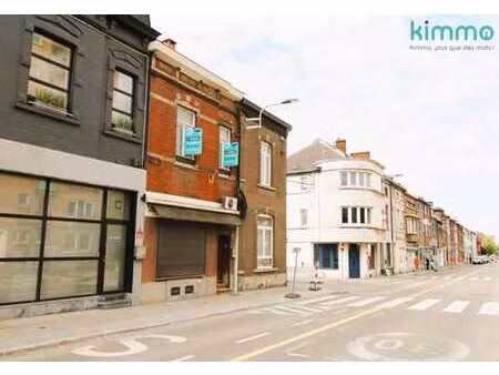 maison de commerce a renover - beaucoup de potentiel