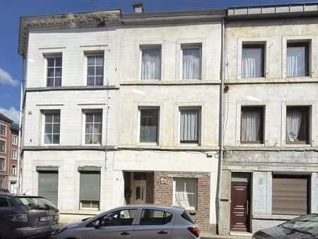 cap mangombroux – immeuble à appartements en centre-ville.