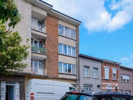 appartement à vendre à deurne € 149.000 (lp67j) - van walleghem & sanders | zimmo