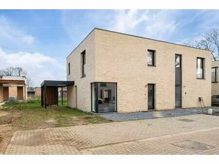 maison semi-ouverte rue calme houthalen