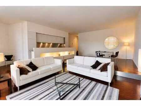 quartier mérode – superbe loft meublé avec terrasse plein...