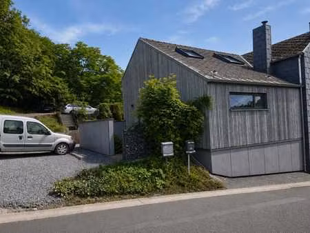 charmant appartement 1 chambre avec terrasse et parking