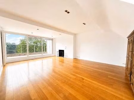 uccle- appartement (2ch/1sdb) avec terasse et garage
