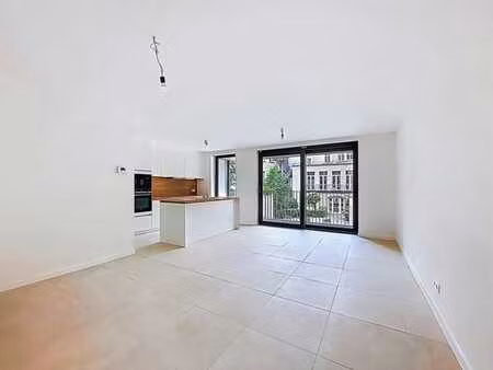 wolvendael/azande : neuf 1er étage 2ch. avec terrasse peb a-
