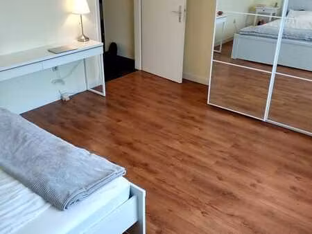 woluwé-appart 2 ch parquet massif