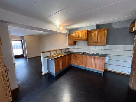 appartement 1 chambre avec jardin sis au cœur du village