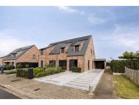 maison mitoyenne prête à emménager avec jardin près d'ypres