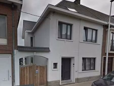 magnifique maison idealement situee
