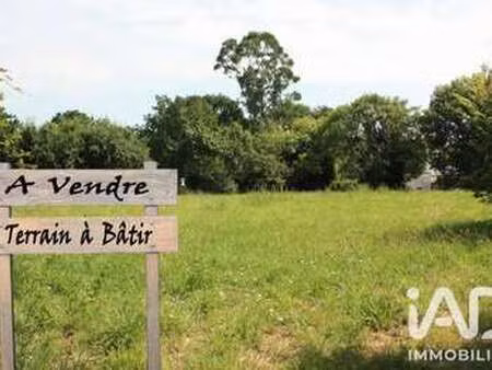 vente terrain à saint-sauveur-lalande (24700) : à vendre / 1304m² saint-sauveur-lalande