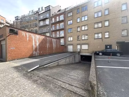 garage à louer à knokke € 100 (lp68q) - immo new schmitz | zimmo