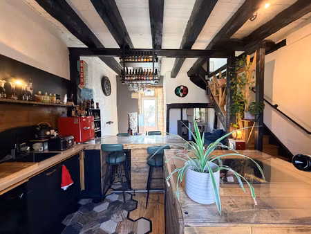 maison de village en pierre entièrement rénovée