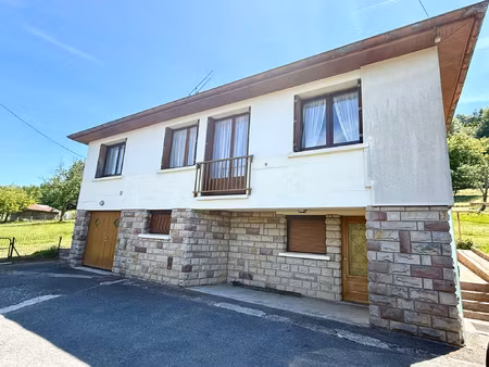 amagney: maison familiale avec 40 ares de terrain au calme a