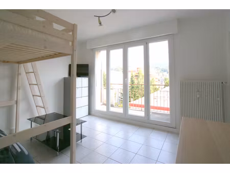 besancon appartement meublé 25.52 m2 balcon stationnement
