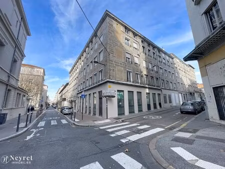 saint-etienne centre ville-michelet/t4 en chauffage individuel/faibles charges de copro