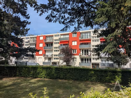 location appartement 4 pièces  66.94m²  sainte
