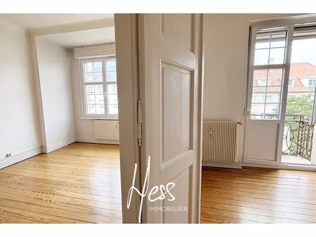 quartier des xv - appartement traversant de 3p (81m2) avec cachet et balcons !
