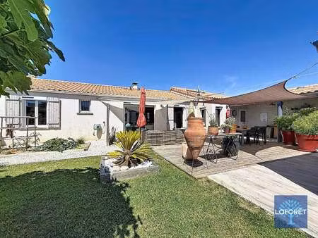 vente maison aux sables-d'olonne (85100) : à vendre / 131m² les sables-d'olonne