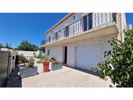 à vendre à mauguio : villa de 168m2 avec piscine