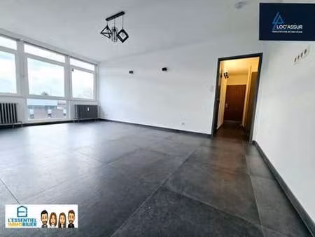 superbe appartement 3 chambres entièrement rénové
