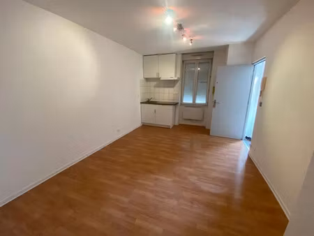 location appartement 2 pièces 32 m² à coulounieix-chamiers (24660)  440 €