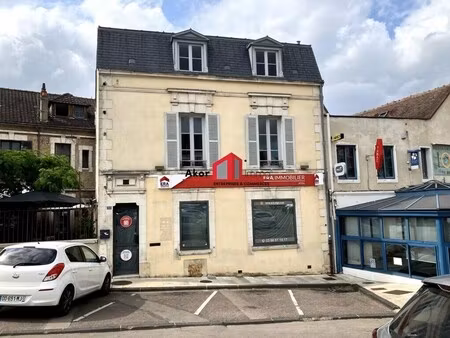 location commerce auxerre 89000 124m²