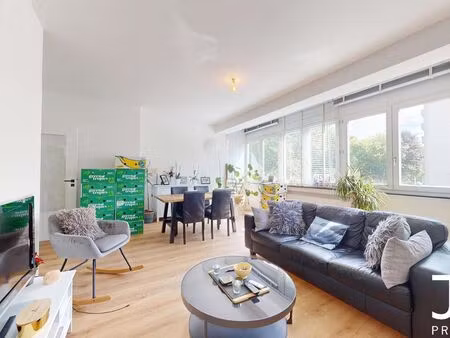 appartement à louer à auderghem € 1.150 (lp7cx) - j&j properties | zimmo