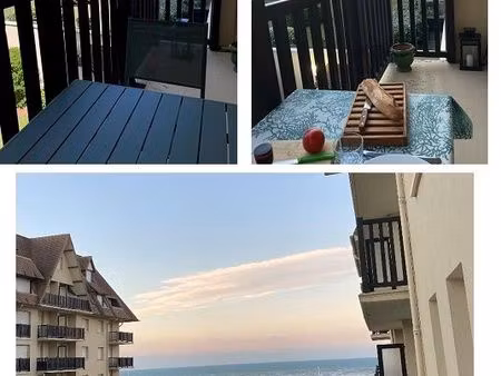 vue mer t2 parfait état avec balcon