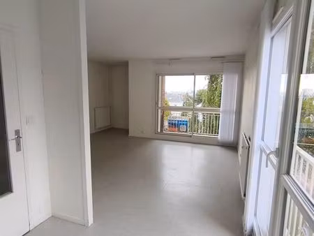 location t1