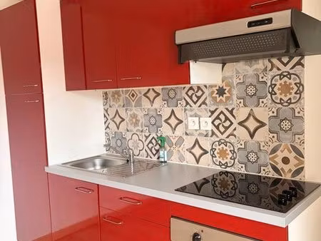 appartement t2 une chambre  cuisine équipée