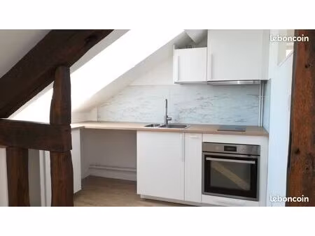 location t2 28m2 place république elbeuf