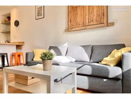 ? f1 meublé rénové & lumineux – 37m² – hyper centre-1er étage – 650/mois (cc) ?