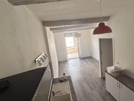 loue t2 de 40m² + 12m² de terrasse fermée
