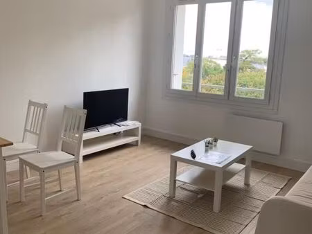 chambre 1 pièce 9 m²