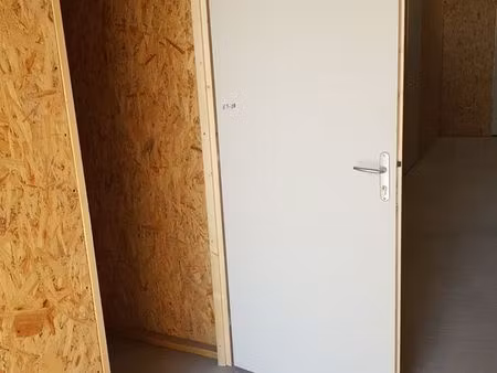 5 m2 soit 12m3 box de stockage  vidéo surveillance