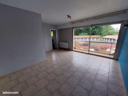studio 1 pièce 30 m²