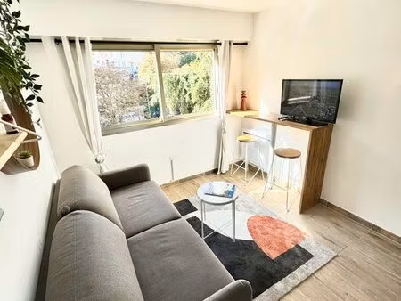 joli studio centre cannes