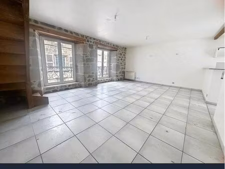 appartement t3 duplex de caractère – murat – 650 charges comprises
