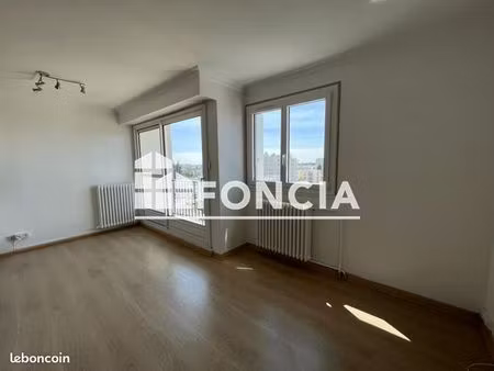 studio 1 pièce 31 m²