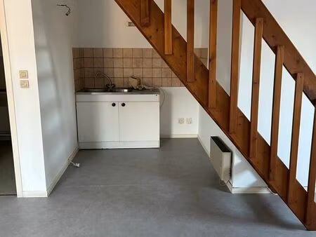 l'isle sur le doubs f1 bis 2nd étage 30 m²