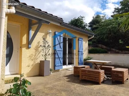 villa 5 pièces 100 m²