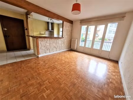 appartement 3 pièces 63 m²