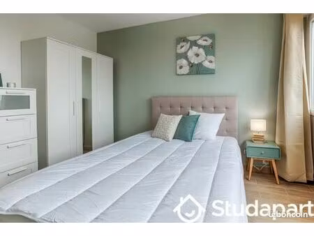 chambre 1 pièce 13 m²