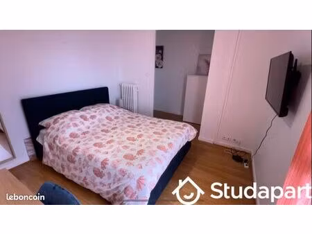 chambre 1 pièce 11 m²