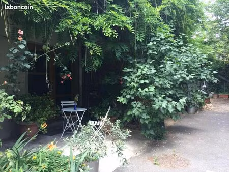 studio 2 pièces 25 m²