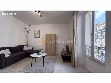 studio 1 pièce 30 m²