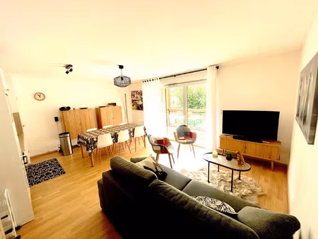 entre pierre et bois  magnifique t3 meublé de 61 m²
